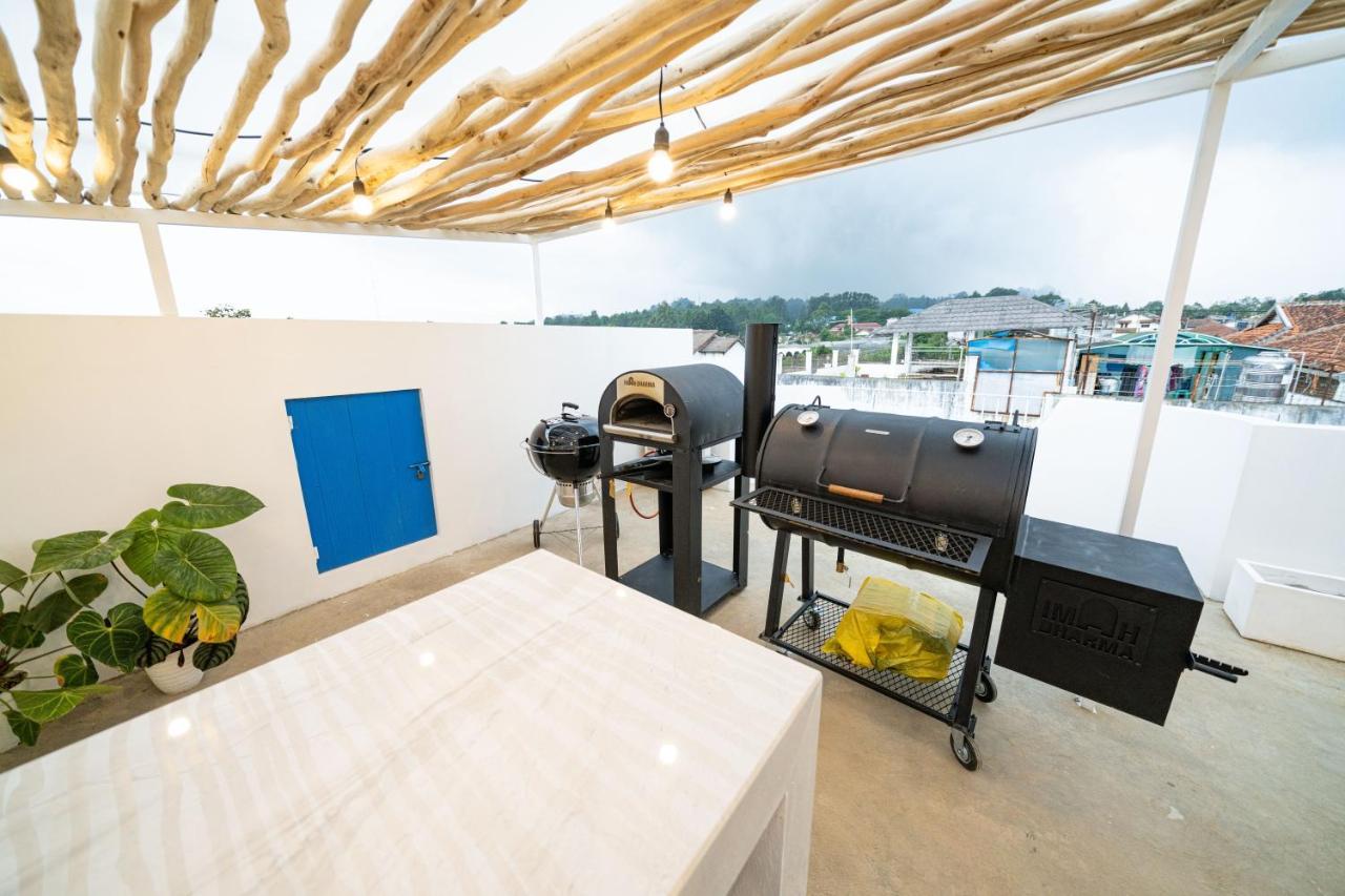 Imah Dharma Villa *