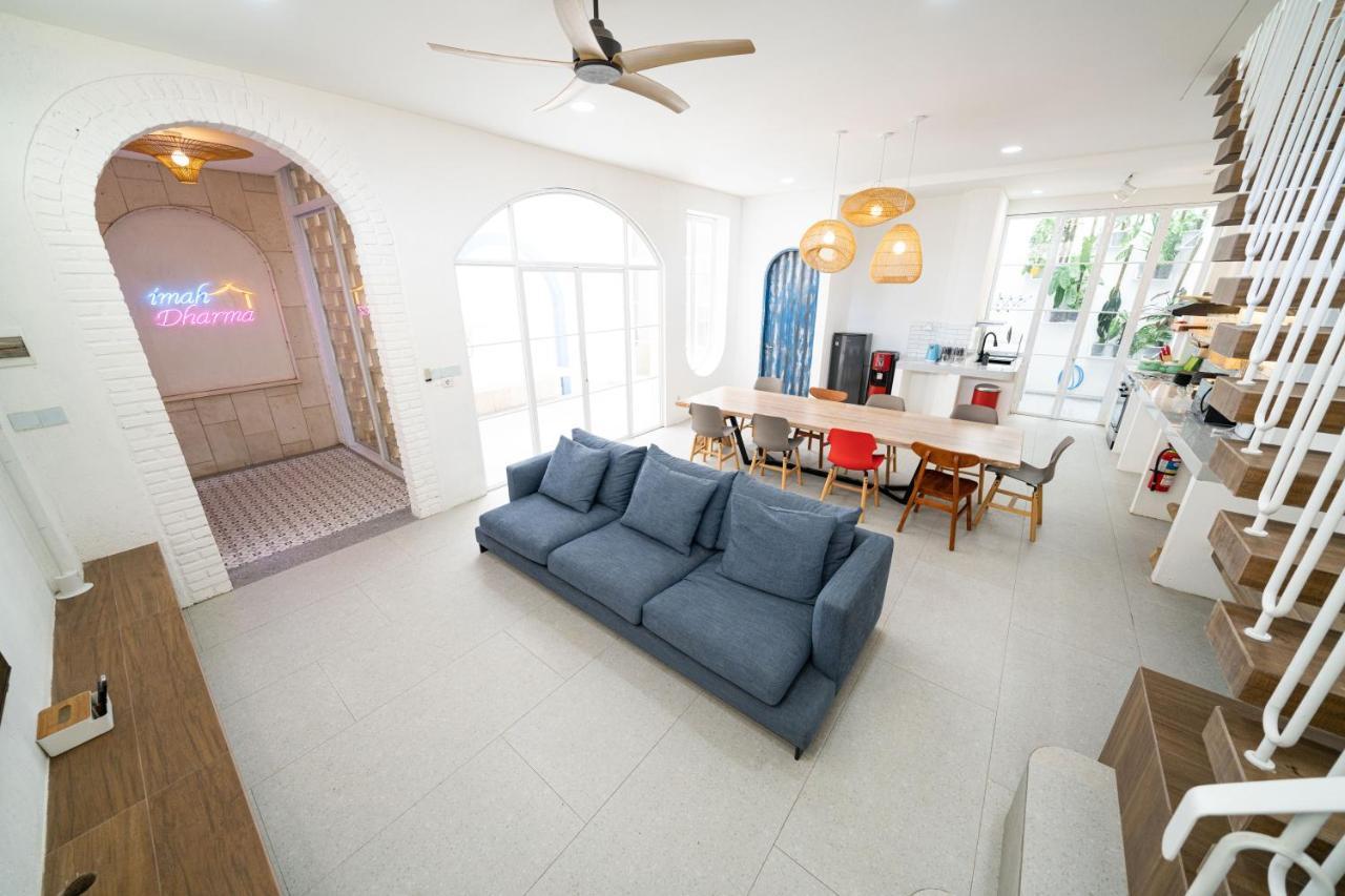 Imah Dharma Villa *